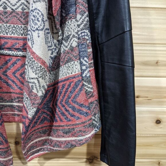 Daytrip Jacket Womens Medium Red Southwest Pattern Faux Leather Jacket - Picture 4 of 8